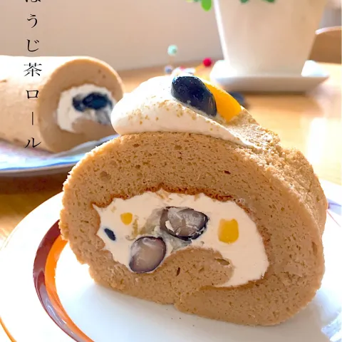 「石垣島のおいしいお砂糖」を使ってみたSnapdishの料理・レシピ写真:ほうじ茶ロールケーキ♪黒豆と栗の甘露煮〜〜