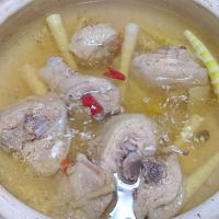 鶏と細竹の子のピリ辛スープ鍋