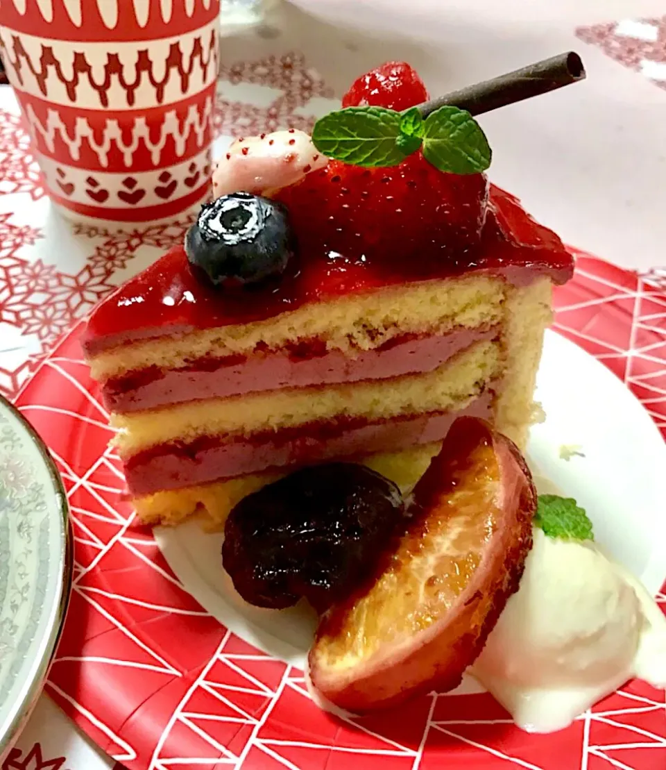 ラズベリームースケーキとプルーンの赤ワイン煮|Michiyo Shimizuさん