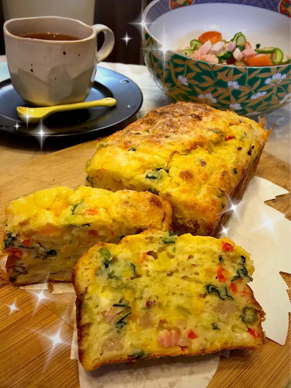 『お野菜とベーコンぎっしりのケークサレ❣️』やっとお雑煮から解放された朝ごは〜〜ん。|paaruさん