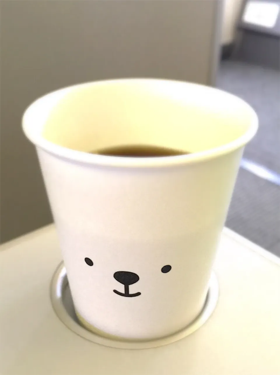 Snapdishの料理写真:ベアドゥ カップのコーヒー AIRDO|コーラルさん