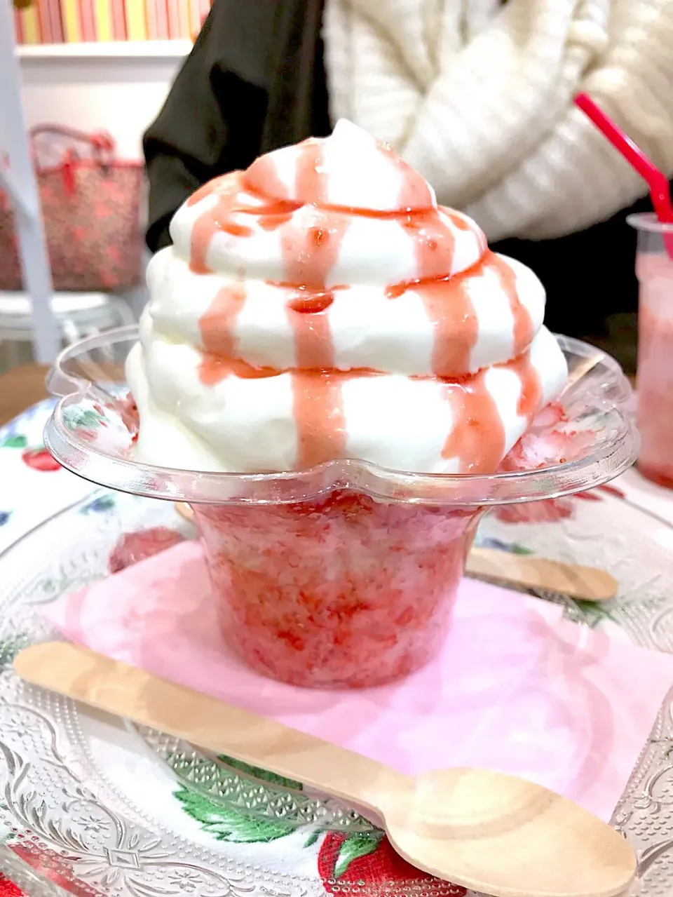 Snapdishの料理写真:🍓いちごアイスクリーム
杜のいちごゾーナ  浅草浅草寺脇|まーぶるさん