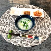 人日の節句。もちろん七草粥。
ほっこり温まります。