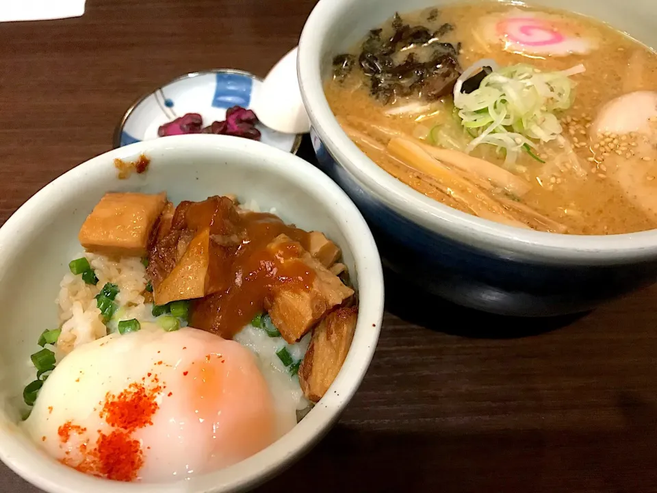 ロコモコチャーシューごはん定食 みそラーメン|マハロ菊池さん