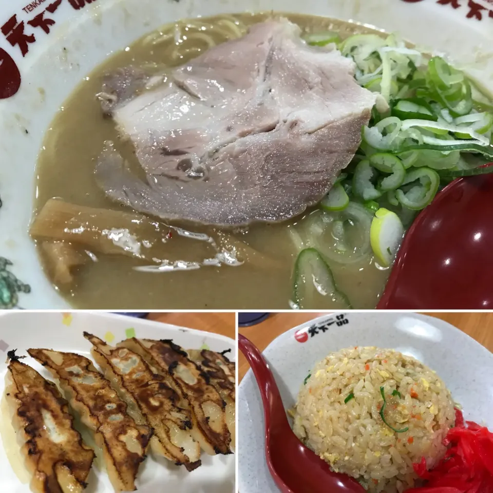 Snapdishの料理写真:A定食(こってりラーメン🍜、チャーハン、餃子)|buhizouさん