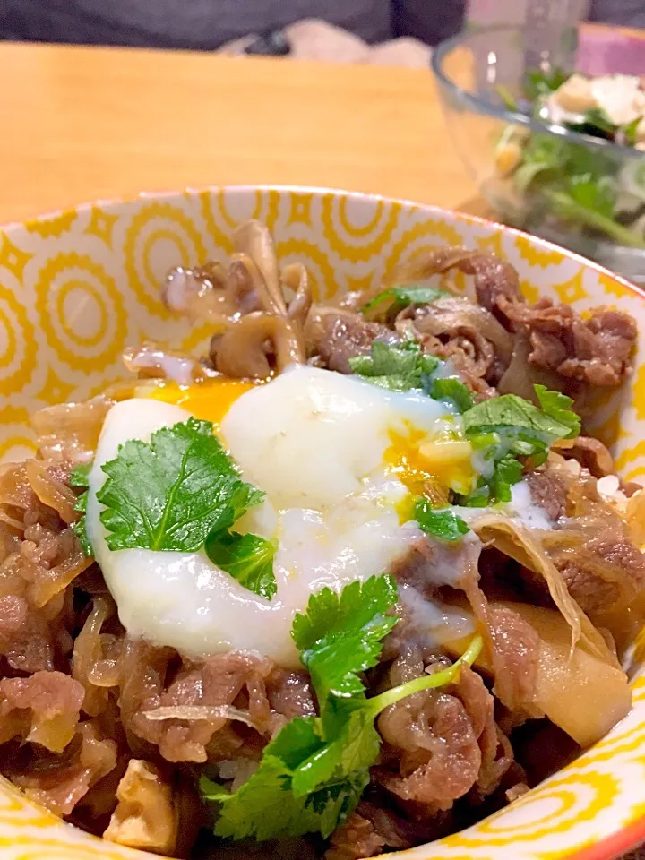 5等級のすき焼き肉買ったら、牛丼がいいと言われ……娘がやたら食べた牛丼|ochihekoさん