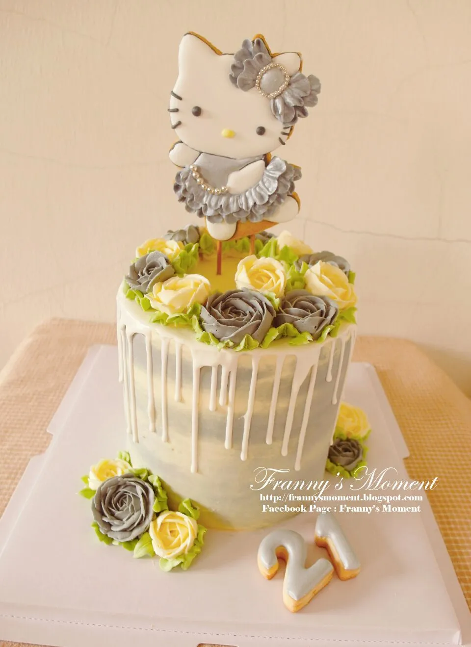 Hello kitty double-layers cake|Frannyさん