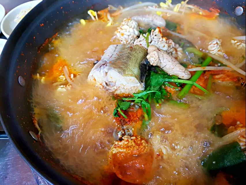 Snapdishの料理写真:동태 내장탕 전골.

#동태찌개 #동태찌개전골 #알탕 #한식|Parkさん