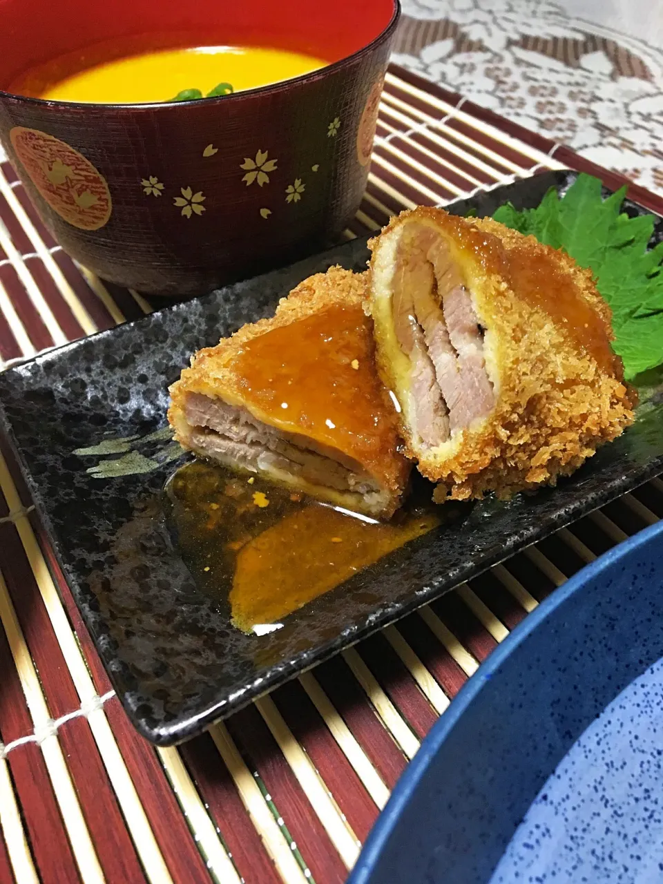 焼肉用の豚肉でトンカツ|ヨシヨシさん