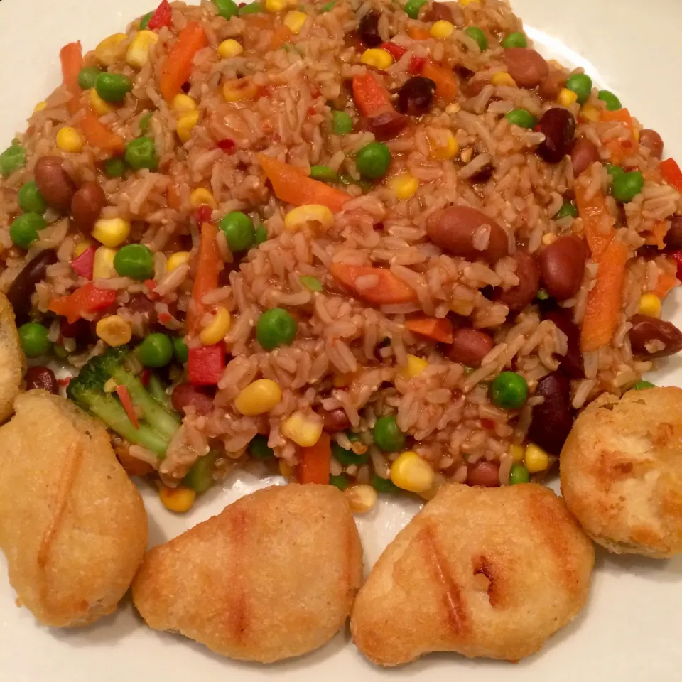 Quorn crispy nuggets & rice #veganuary|Nick Hiderさん