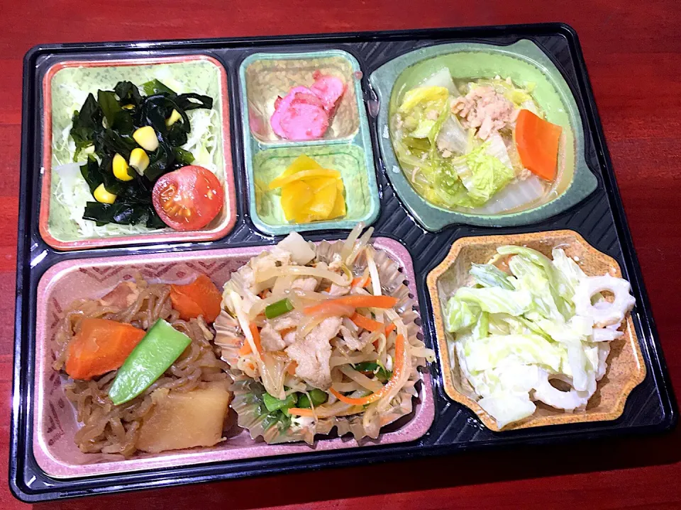 Snapdishの料理写真:にんにくの芽と豚肉のオイスター炒め 日替わり弁当 豊川市豊橋市一部エリア宅配|Naokazu Kuritaさん