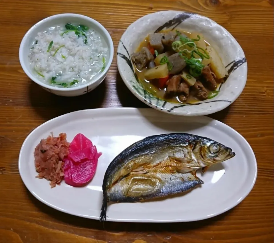 Snapdishの料理写真:『鯛だしで七草粥と永井食堂のもつ煮』|seri-chanさん