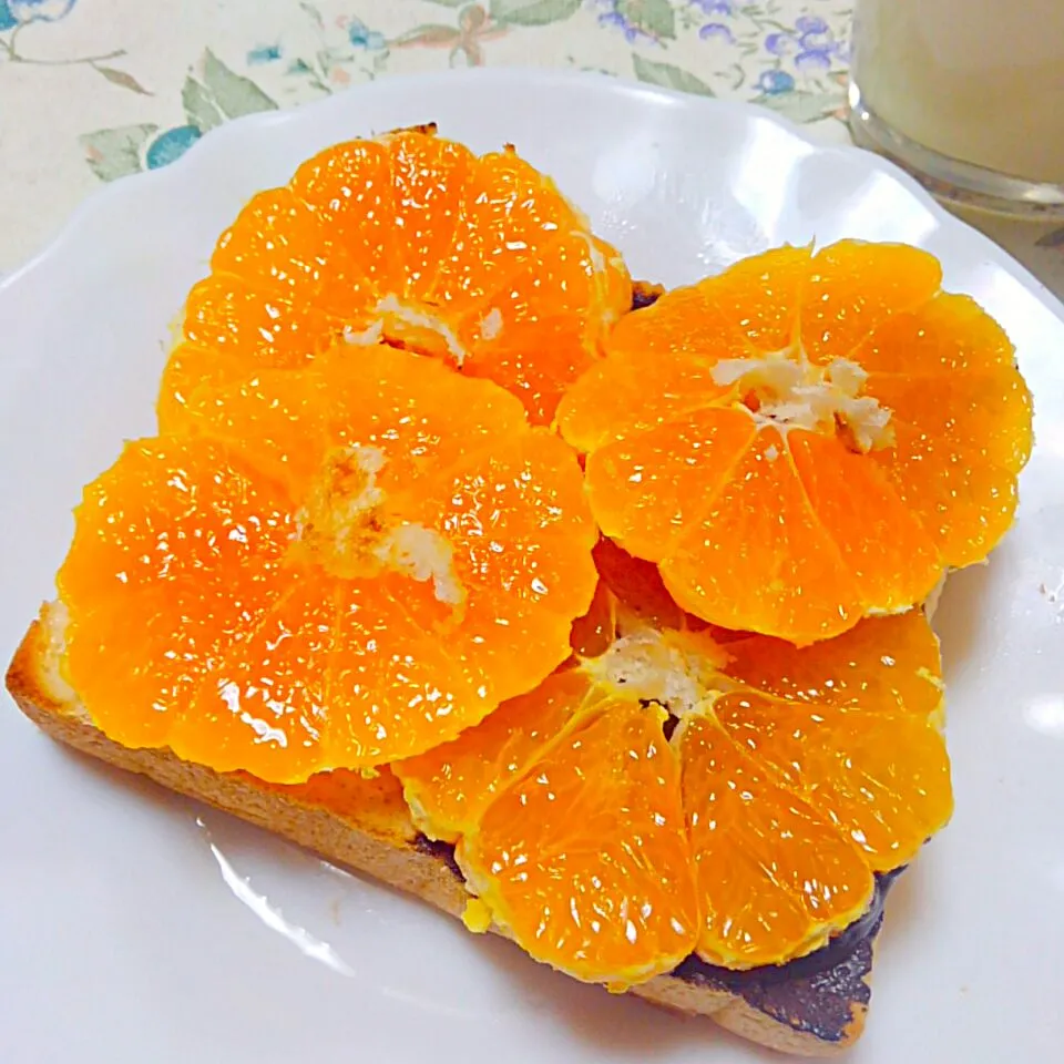 Snapdishの料理写真:オランジェット風🍊🍫みかんチョコトースト|うたかた。さん