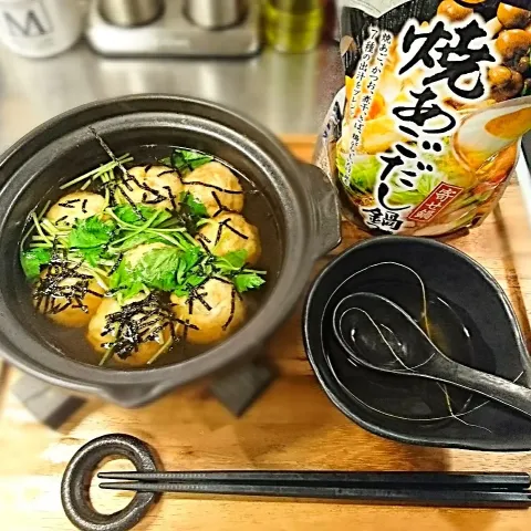 「〆まで美味しい 焼あごだし鍋つゆ」を使ってみたSnapdishの料理・レシピ写真:ミツカンさんの、「〆まで美味しい焼きあごだし鍋つゆ」を使って、明石焼き風たこ焼き♪
この、あごだし美味しい♡