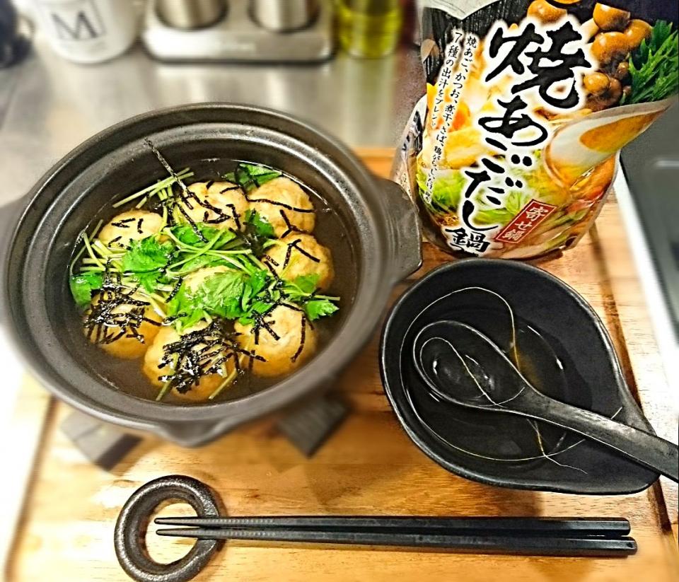 ミツカンさんの、「〆まで美味しい焼きあごだし鍋つゆ」を使って、明石焼き風たこ焼き♪
この、あごだし美味しい♡