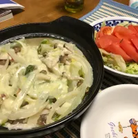 Snapdishの料理写真:チーズみるく鍋|mmkmmkmmkさん