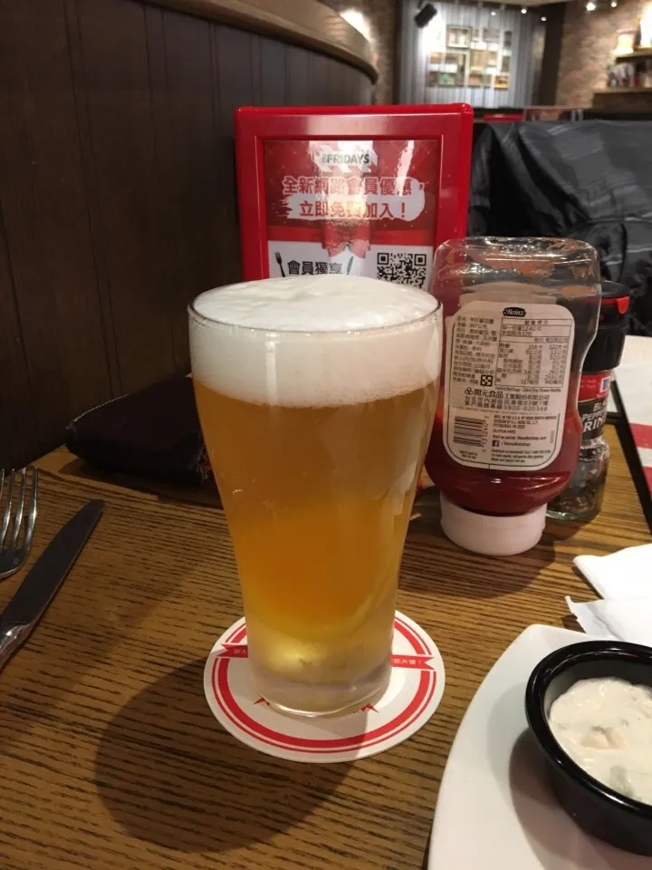 Fridays White Ale 星期五橙白生啤|PegaOさん