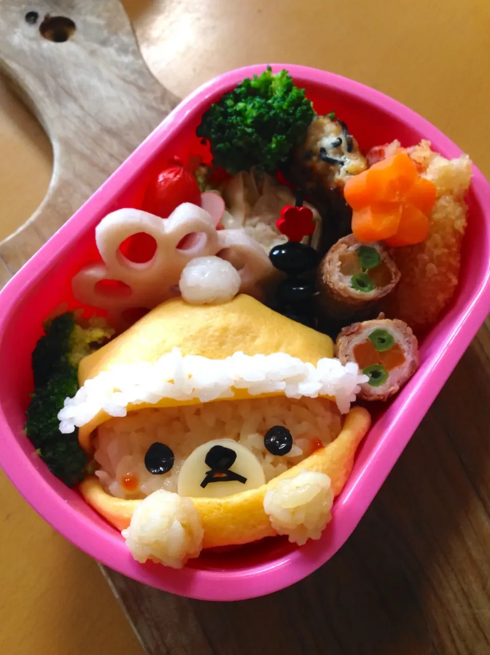 リラックマの冬弁当💛 #キャラ弁  #お弁当  #幼稚園弁当  #子どものお弁当  #こどもごはん  #お昼ご飯  #おにぎり  #お子さまごはん  #リラックマ|Ayumi Furukawaさん