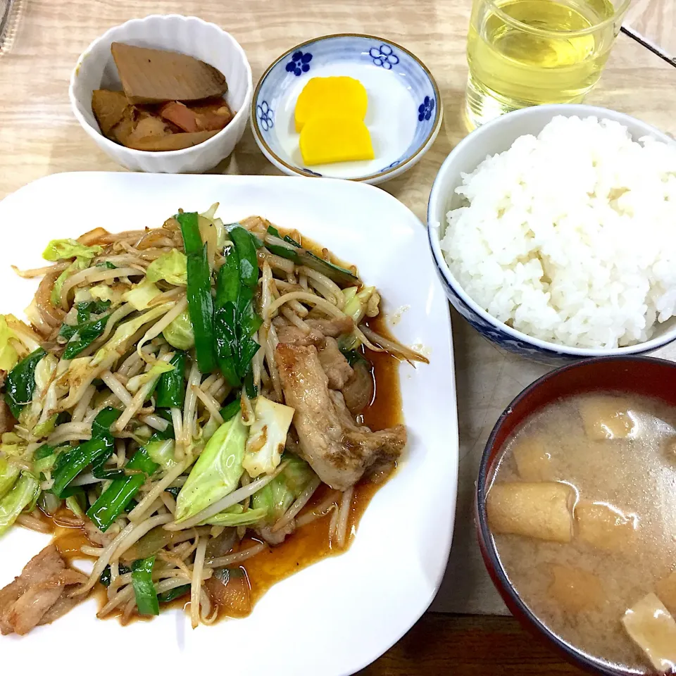 肉ニラ炒め定食
三鷹 食堂 樹 750|Noriyuki Saitoさん