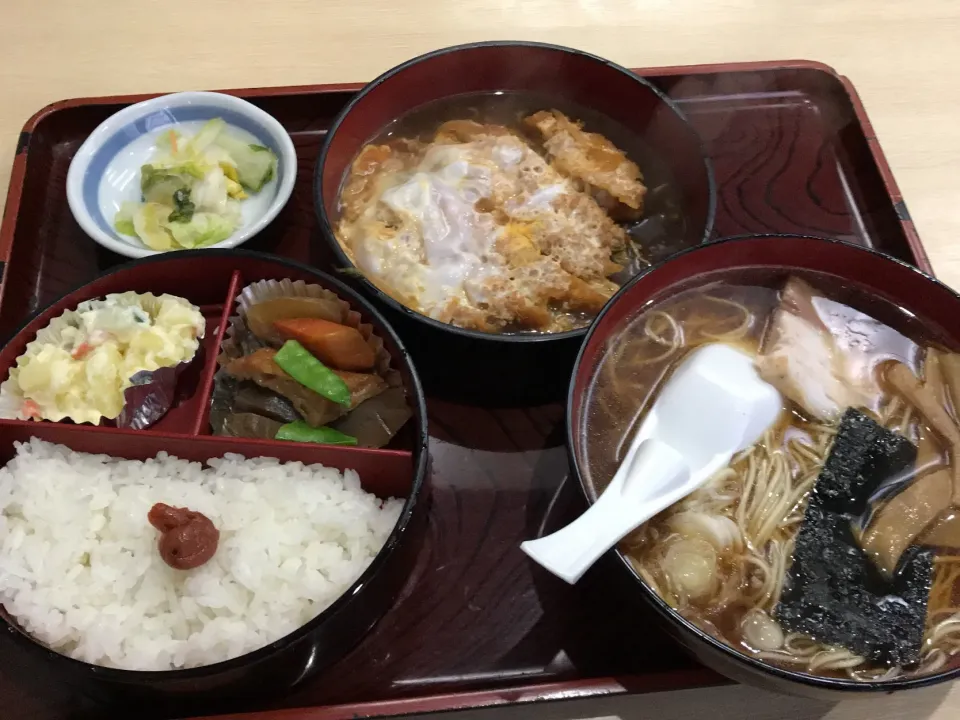 かつ丼セット（ラーメン）🍜|まさとさん