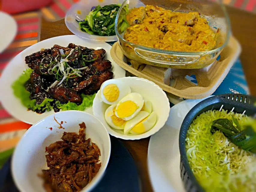 Homemade nasi lemak set|Ee Shanさん