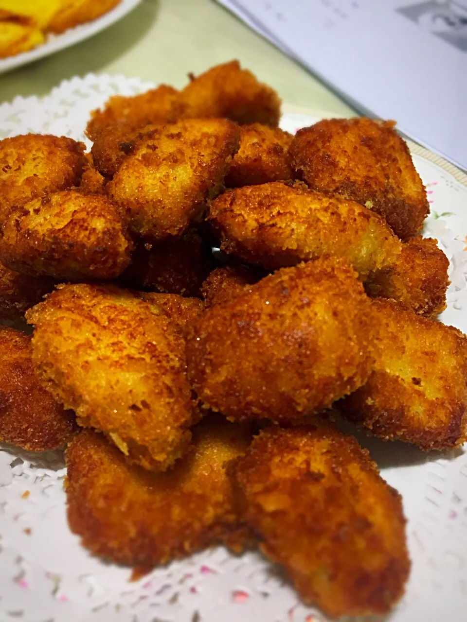 Healthy chicken 🐓 nuggets  -  kid’s favourite|Tari's Kitchenさん