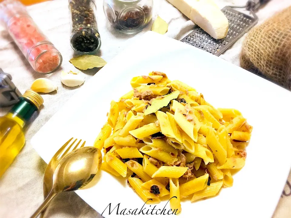 Dry tomatoes&tuna penne for lunch|Masakiさん