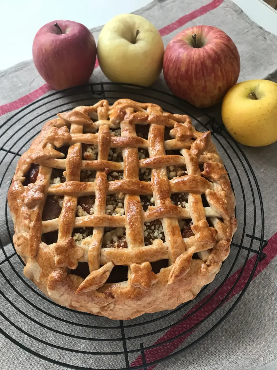 色んなりんご🍎🍏のアップルパイ🥧|yurikaさん