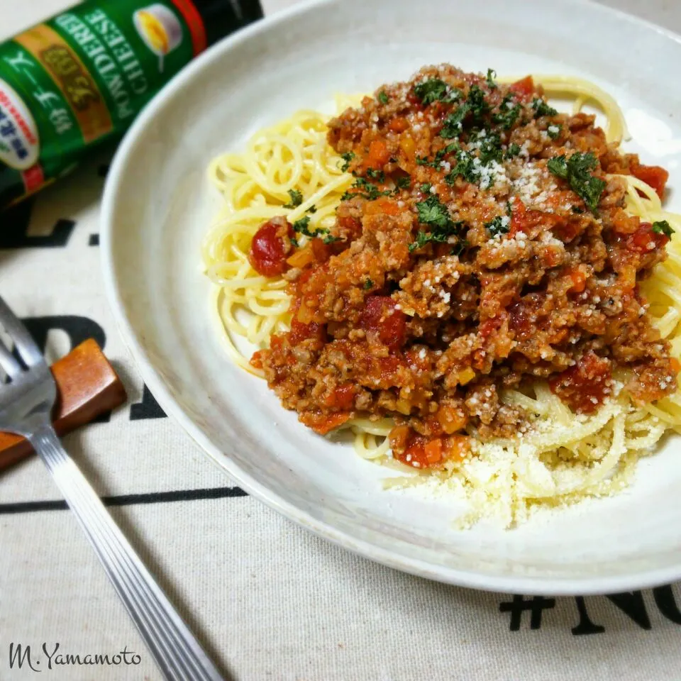 Snapdishの料理写真:TETSU♪😋さんのオヤジ特製の家族みんな大好き♡ミートソーススパゲッティー♬ 🍝|真希さん