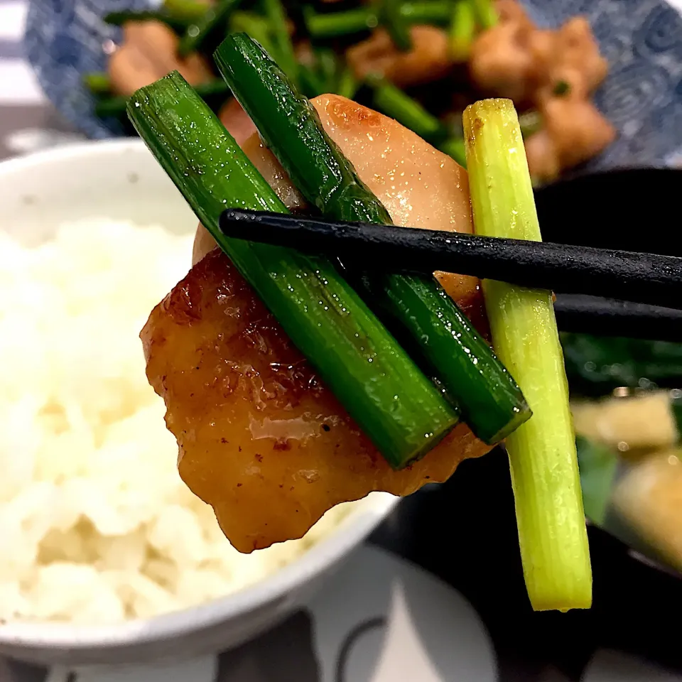 鶏とニンニクの芽炒め✨ドアップ😁|ヨッチャンさん