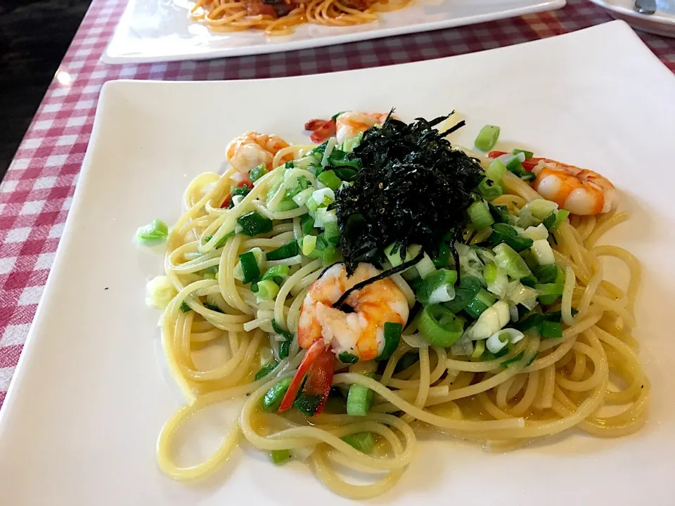 自家農園野菜のねぎと車海老のパスタ🍝|くっきいさん