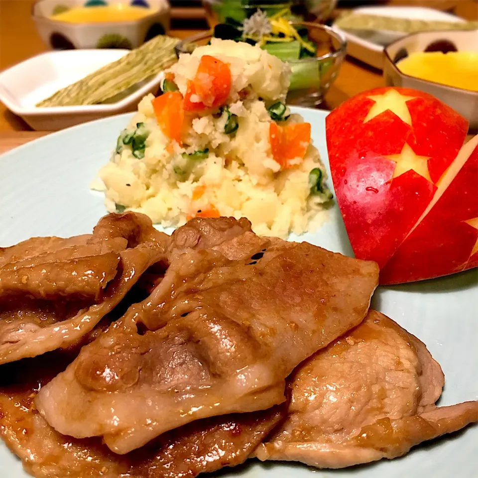 生姜焼きの晩ごはん|むぎこさん