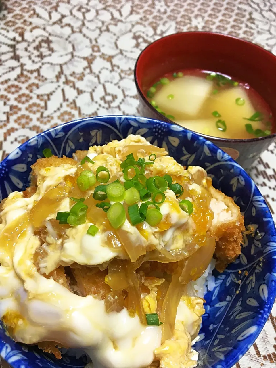 かずえさんの料理 チキンカツ丼|ヨシヨシさん