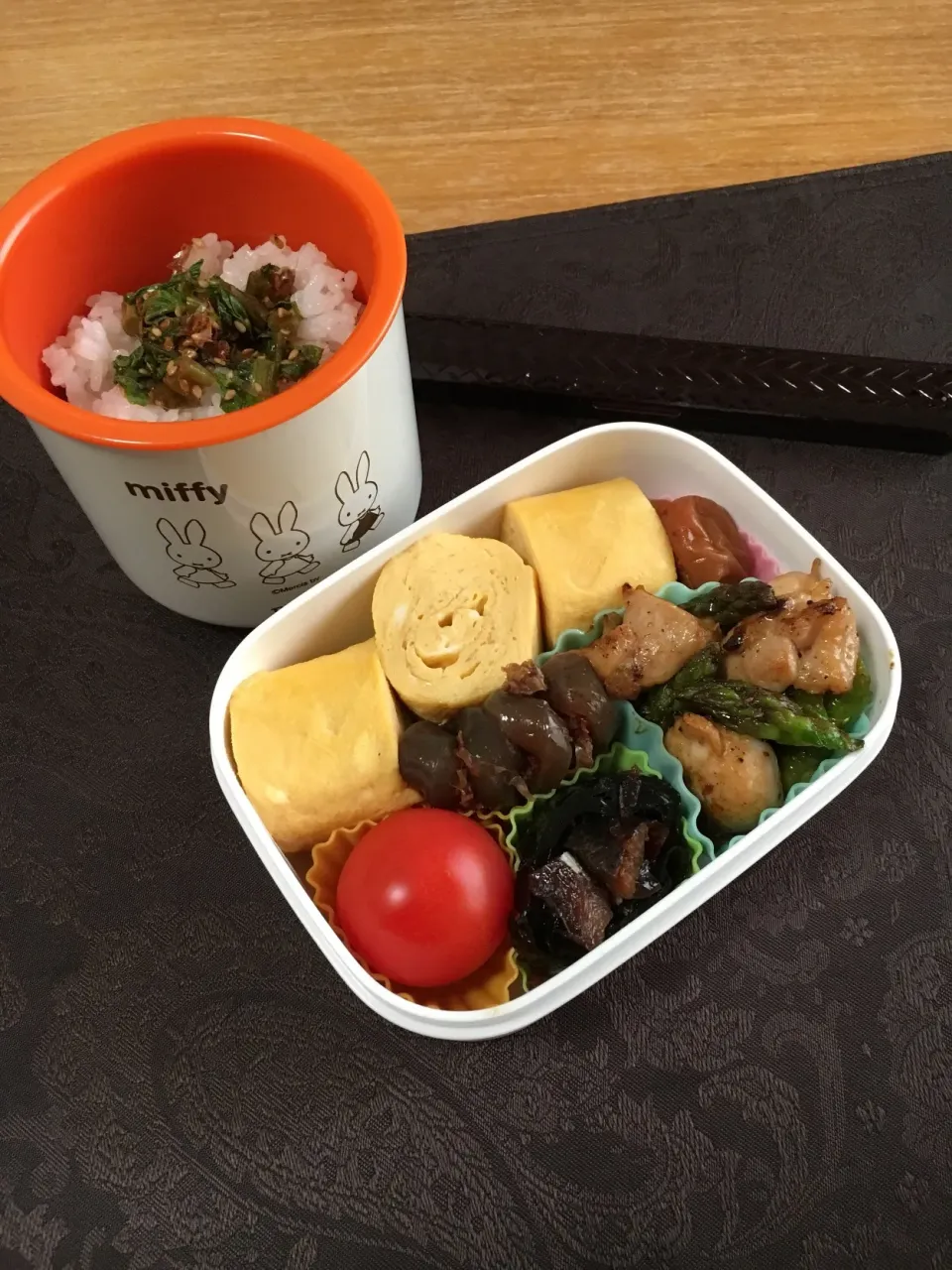 アスパラと鶏のバター焦がし醤油弁当|csigapogiさん