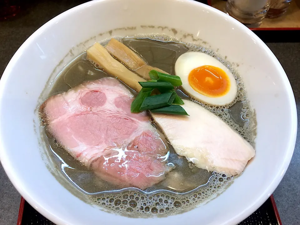 Snapdishの料理写真:幸跳さんで、煮干しらぁ麺『極』醤油|いく❤️さん