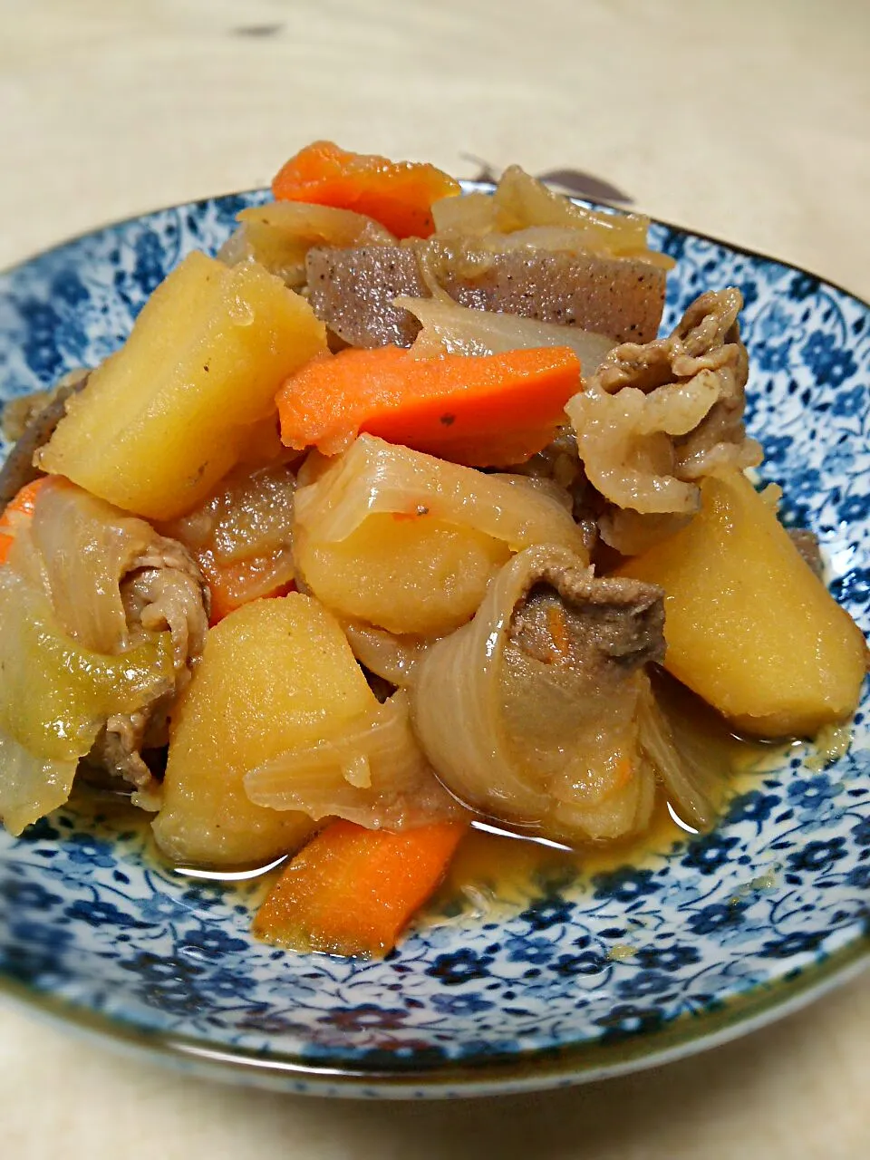 ⭐今日の晩ご飯⭐  肉じゃが  サンマの塩焼き  茶碗蒸し  ほうれん草の玉子炒め|hamamaさん