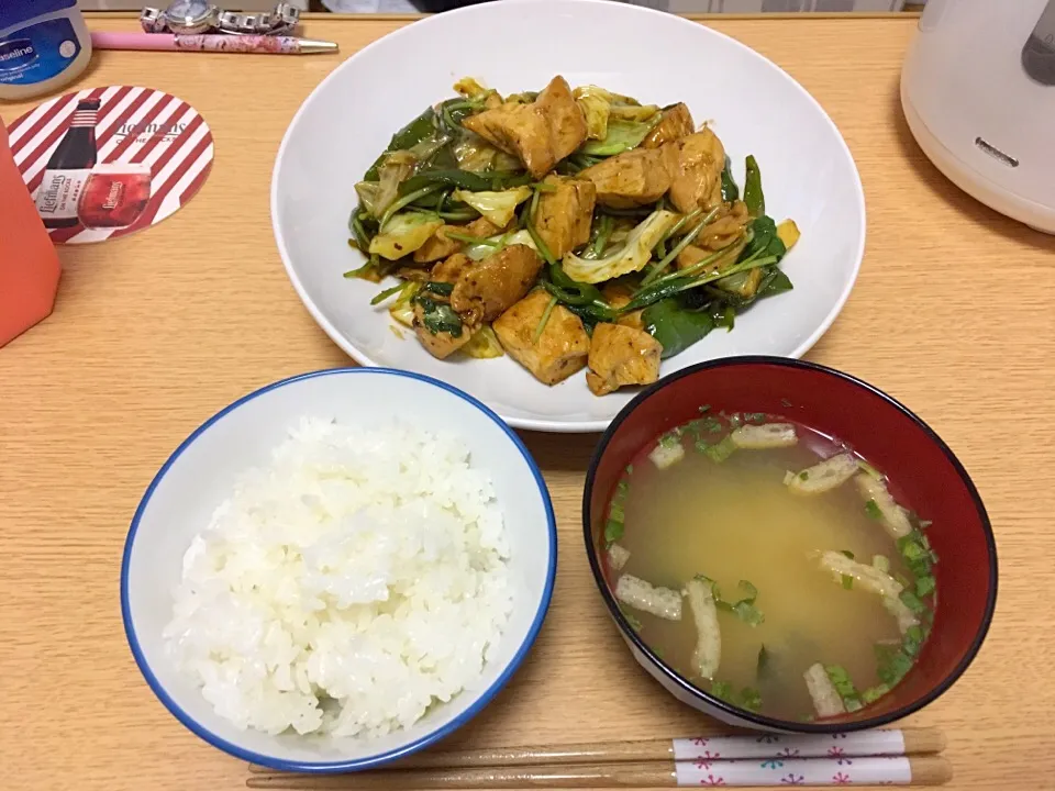 鶏の黒照り炒め。三つ葉添え。|おこめちゃん。さん