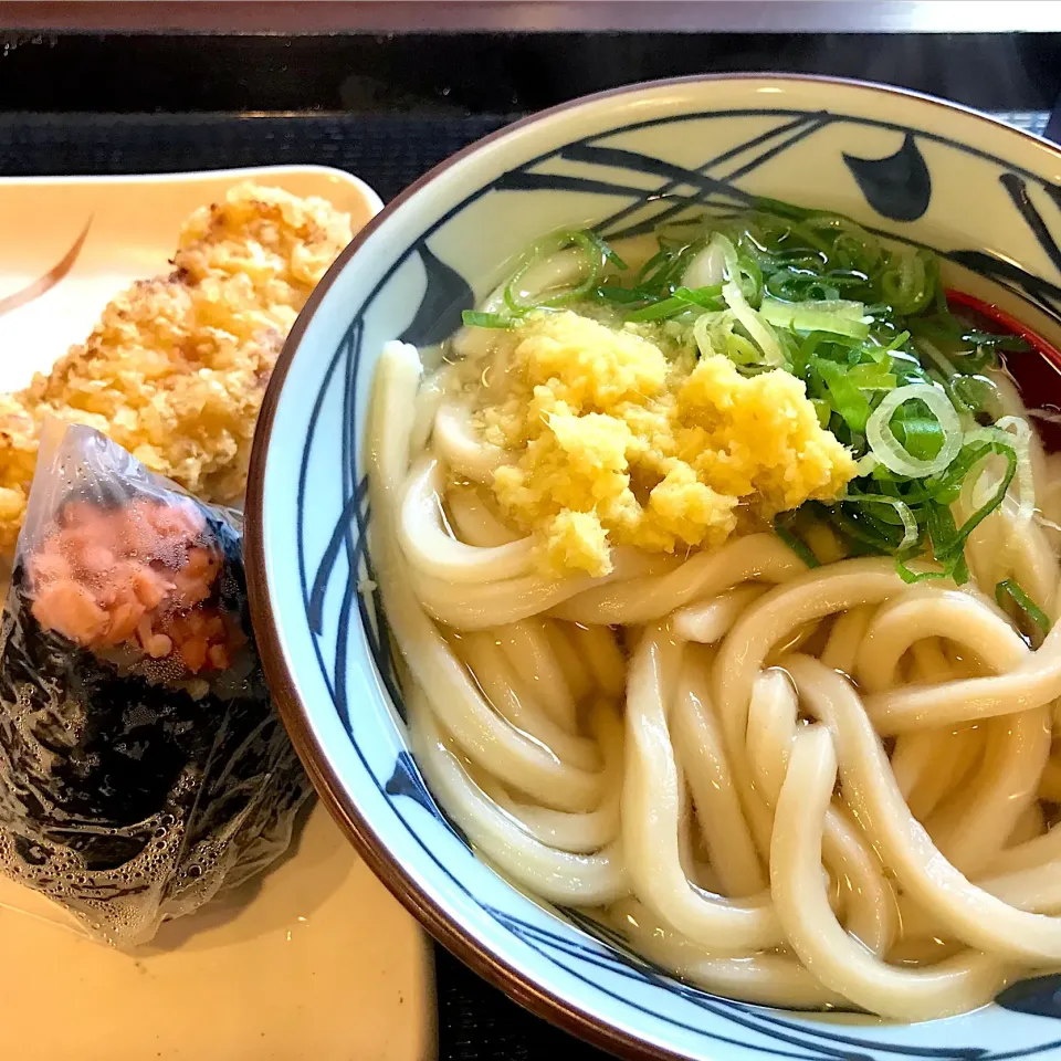 かけ並み、とり天、鮭おにぎり|純さん