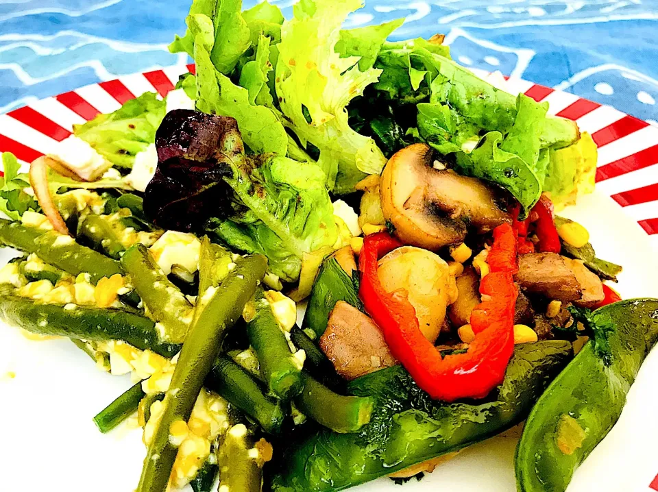 Green beans, egg dressing, veggie gnocchi stir fry and salad|Sergio Lacuevaさん