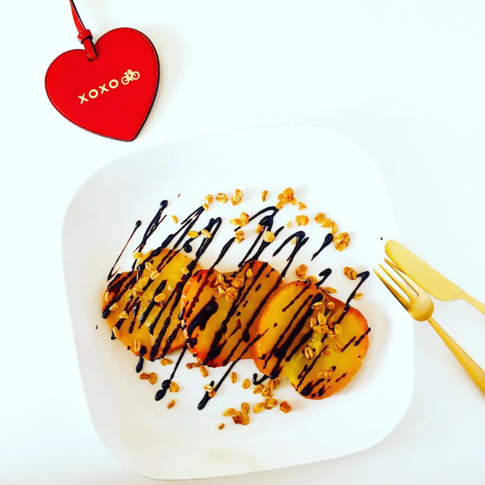 焼きりんご🍎ダークチョコソース🍫
#やまがた林檎|sakiさん