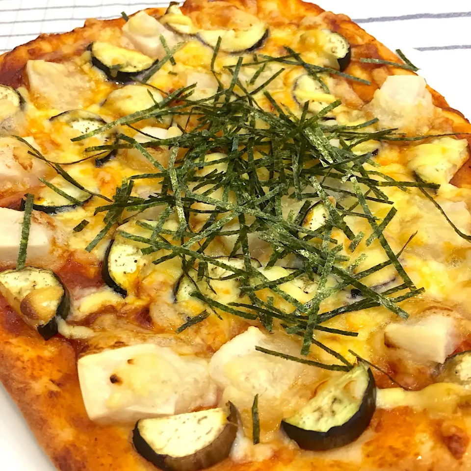 シュトーレンママさんの料理 餅入りピザ🍕|ヨッチャンさん