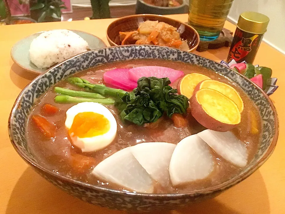 Snapdishの料理写真:富山の冬の恵み「寒甘野菜」の彩りカレーうどん♨️|leeさん