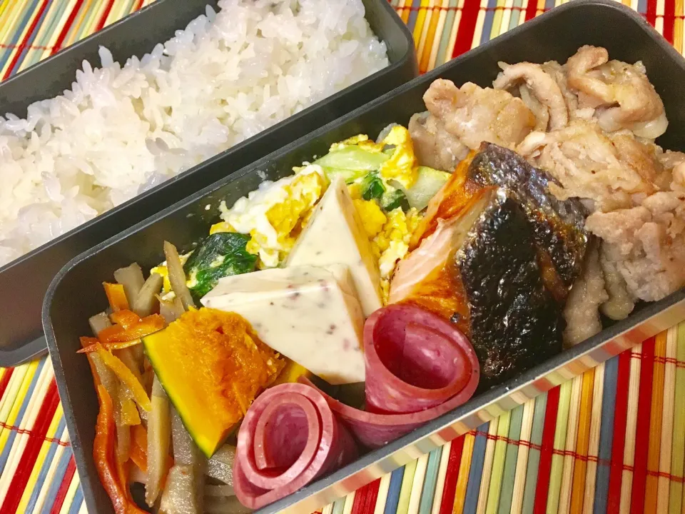 20180119🍱今日の旦那さん弁当🍱
 #旦那さん弁当  #豚こま炒め|akiyo22さん