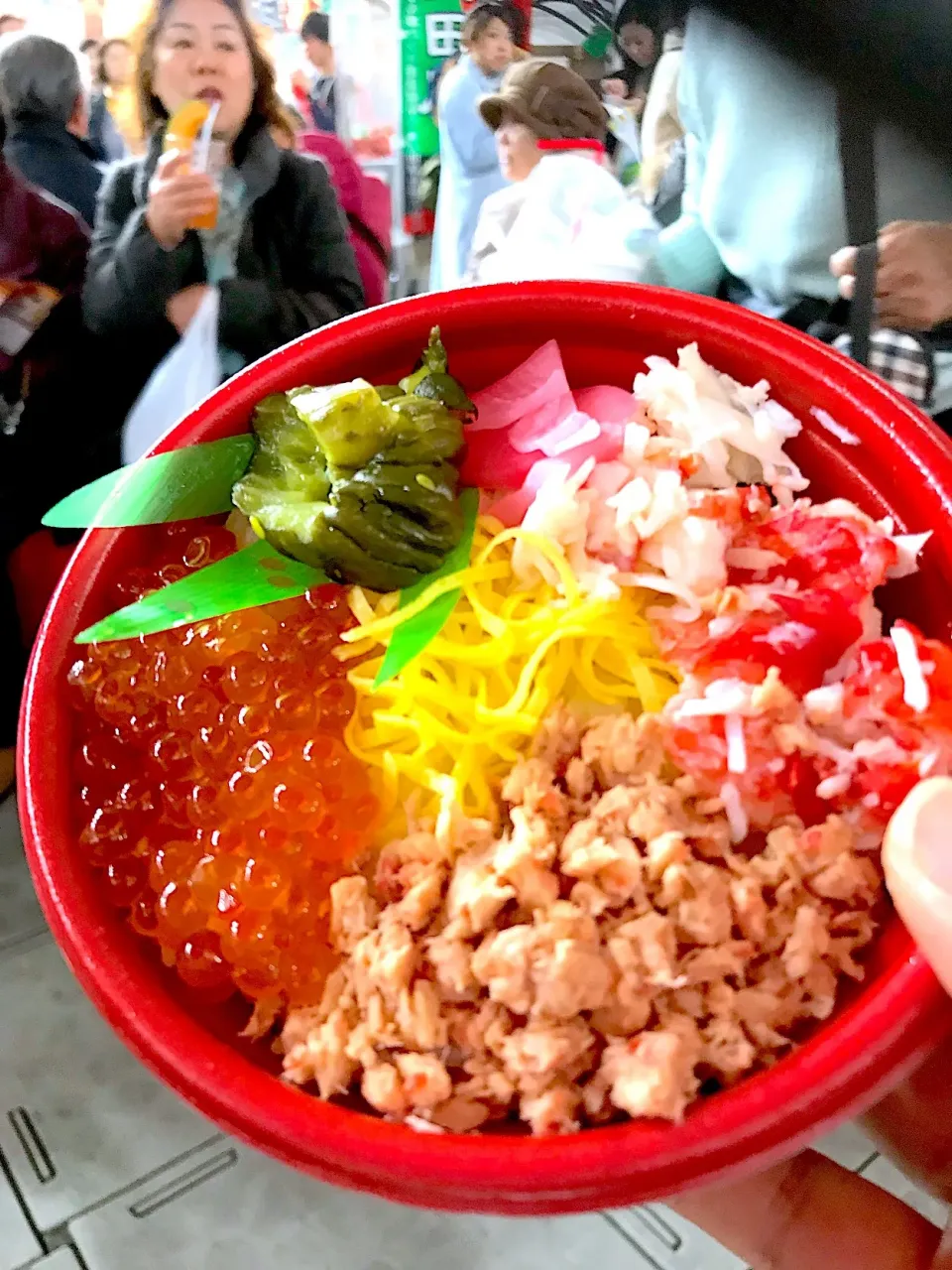 北海道海鮮ミニミニ丼
東京ドーム ふるさと祭りＤＥ|シュトママさん