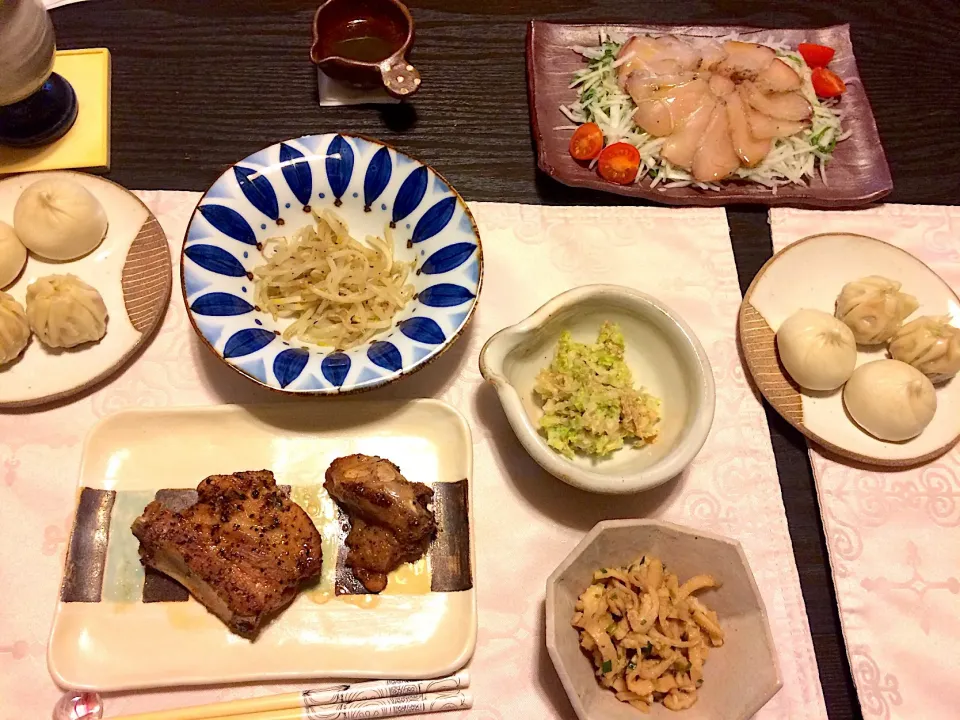 Snapdishの料理写真:夜ご飯
#おうちごはん#おうちご飯#家飯#スペアリブ#カルパッチョ#鶏皮ポン酢#つまみ#記録して|かなさん