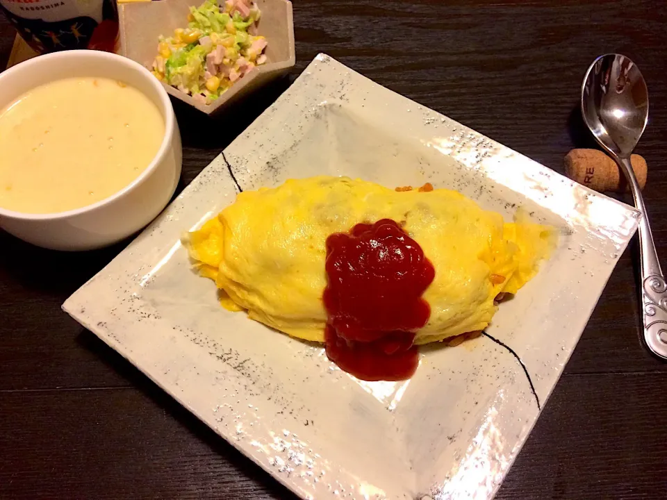 Snapdishの料理写真:夜ご飯
 #オムライス  #コールスロー  #コールスローサラダ  #コーンスープ  #おうちごはん #おうちご飯  #家飯  #夜ご飯  #記録用|かなさん