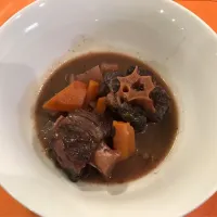 Braised Oxtail
Oxtailの煮込み|Goettaさん