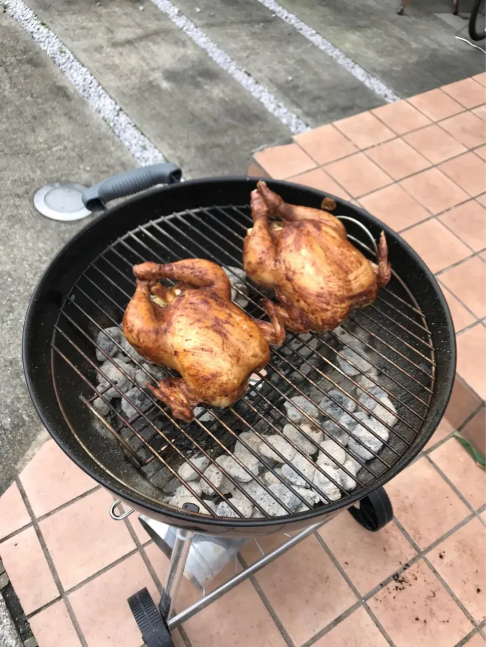 Snapdishの料理写真:Grilled Chicken
鶏肉の丸焼き|Goettaさん