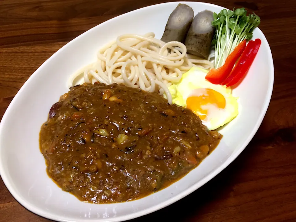 Snapdishの料理写真:1/19 本日の早ランチ🌼🌱
釜揚げうどんの挽肉カレーがけ👳‍♀️👳🏿‍♂️🌶|ぱぴこ家さん