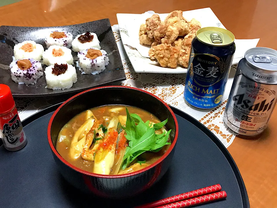 Snapdishの料理写真:カレーうどん定食🎀

 #カレー #カレーうどん #カレーの次の日は #必ずこれ#飾りおにぎり #唐揚げ|makoさん